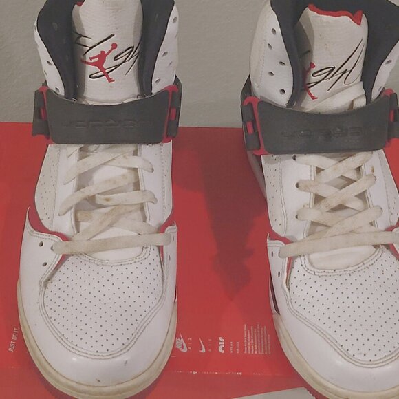 Size 12 - Jordan Flight 45 White Red A Must Have - Picture 7 of 10